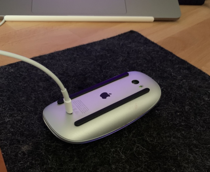 -large+pin-left-glow